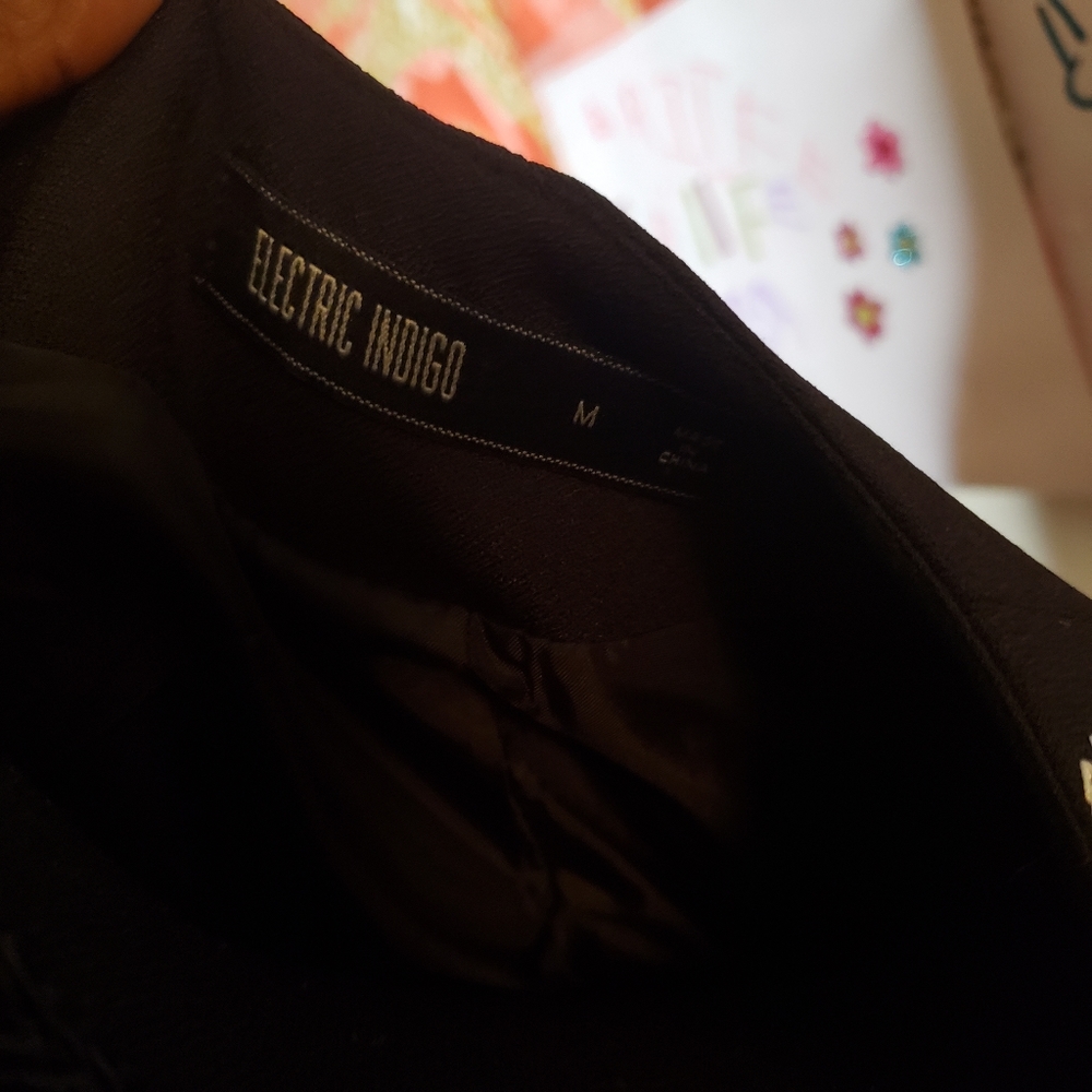 Women's Jacket - Picture 4 of 4